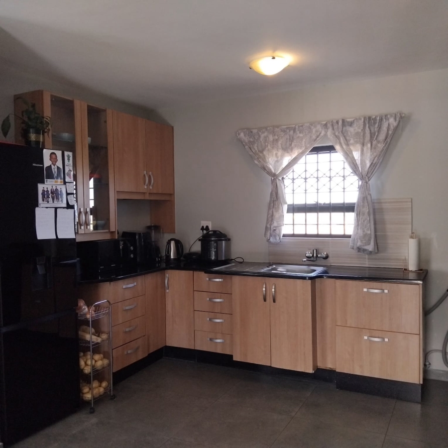 3 Bedroom Property for Sale in Blue Hills Gauteng