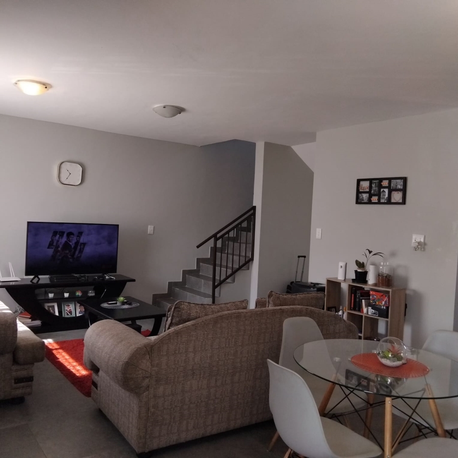 3 Bedroom Property for Sale in Blue Hills Gauteng