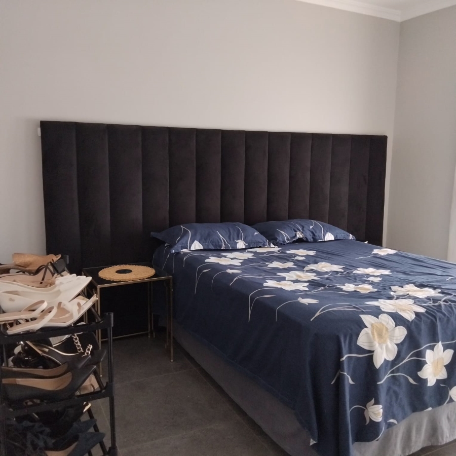 3 Bedroom Property for Sale in Blue Hills Gauteng