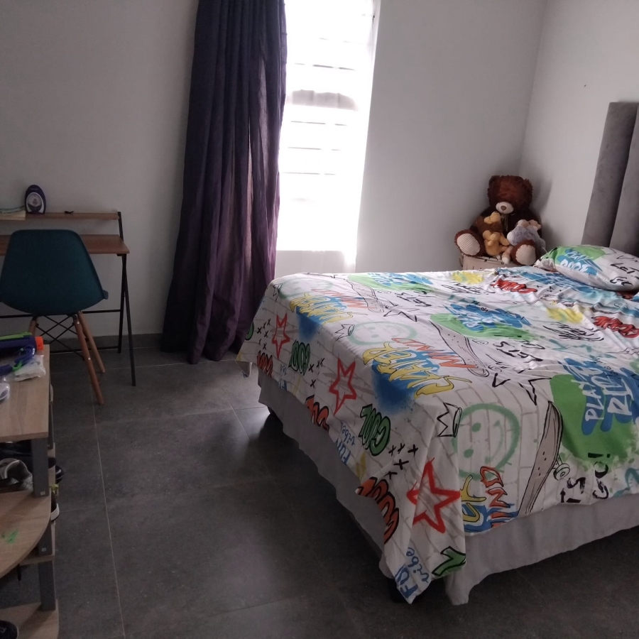 3 Bedroom Property for Sale in Blue Hills Gauteng