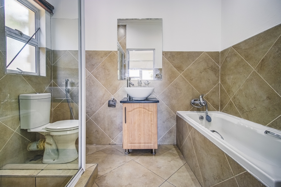 4 Bedroom Property for Sale in Ebotse Golf Estate Gauteng