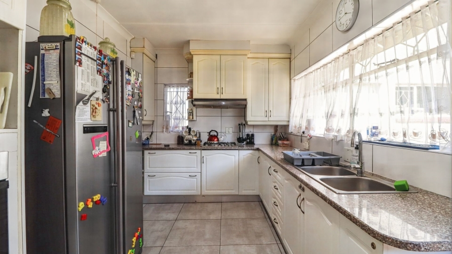 4 Bedroom Property for Sale in Eastleigh Gauteng