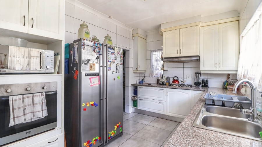 4 Bedroom Property for Sale in Eastleigh Gauteng