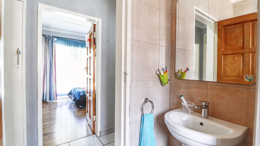 4 Bedroom Property for Sale in Eastleigh Gauteng