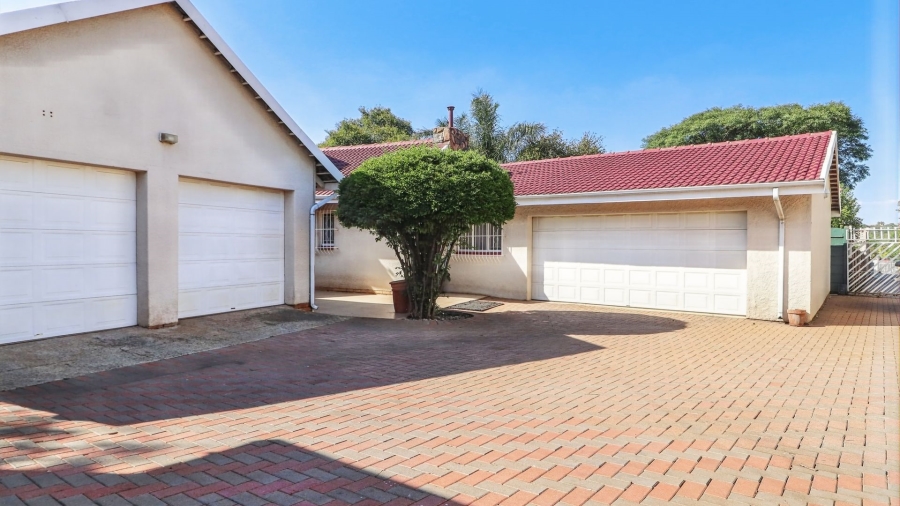 4 Bedroom Property for Sale in Eastleigh Gauteng