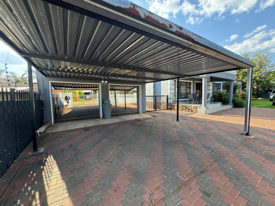 3 Bedroom Property for Sale in Elspark Gauteng