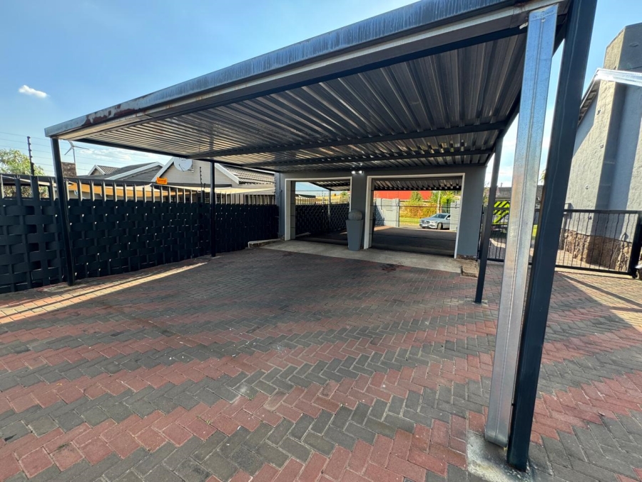 3 Bedroom Property for Sale in Elspark Gauteng