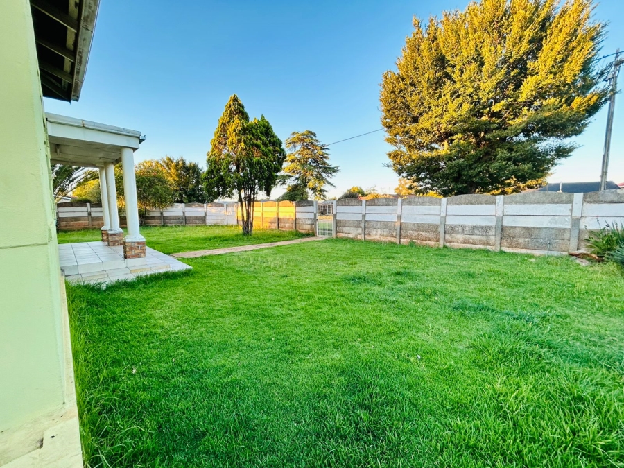 5 Bedroom Property for Sale in Casseldale Gauteng