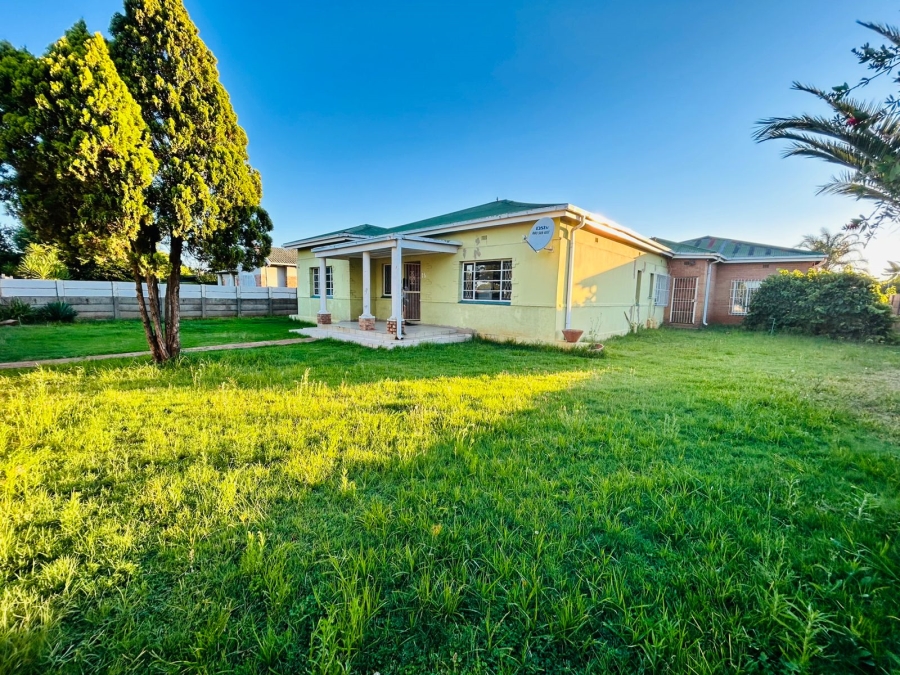 5 Bedroom Property for Sale in Casseldale Gauteng