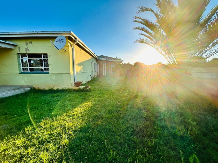 5 Bedroom Property for Sale in Casseldale Gauteng