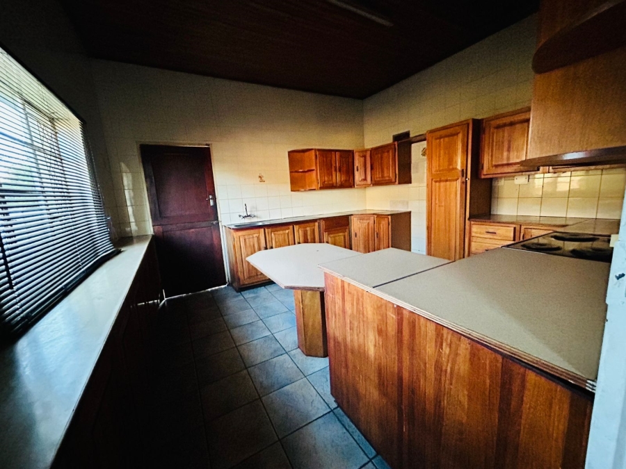 5 Bedroom Property for Sale in Casseldale Gauteng