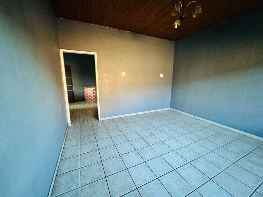 5 Bedroom Property for Sale in Casseldale Gauteng