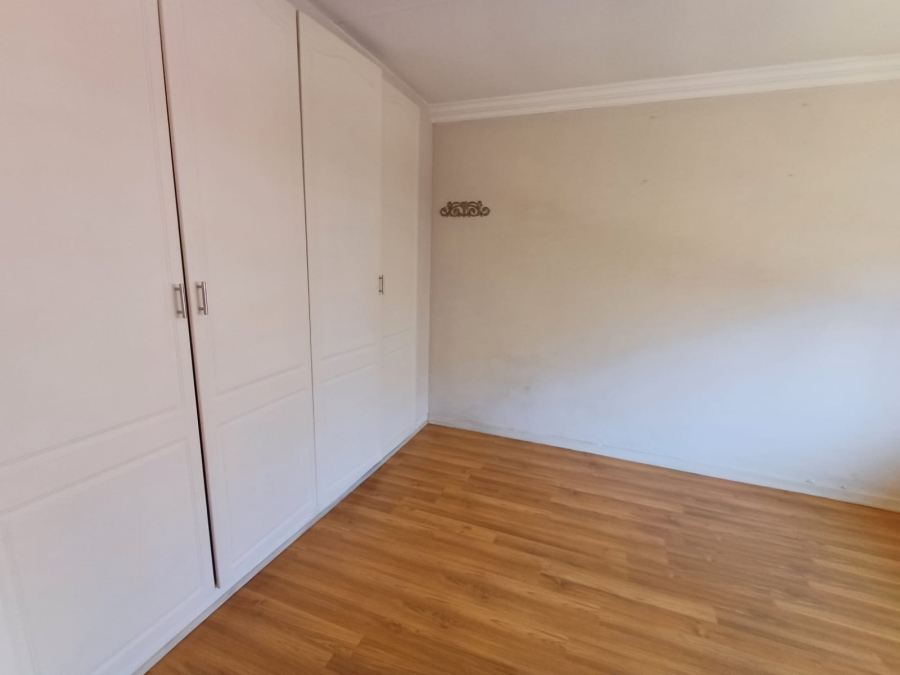 3 Bedroom Property for Sale in Glen Marais Gauteng