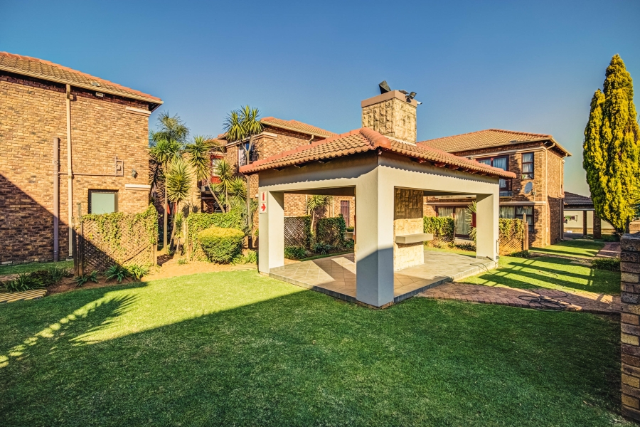 2 Bedroom Property for Sale in Bartlett Gauteng