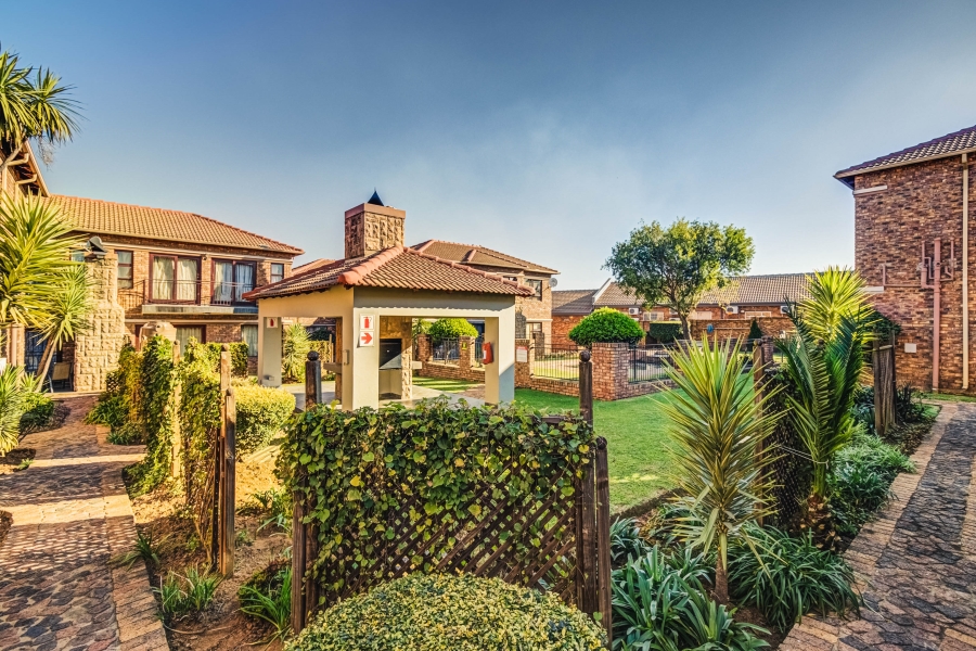 2 Bedroom Property for Sale in Bartlett Gauteng