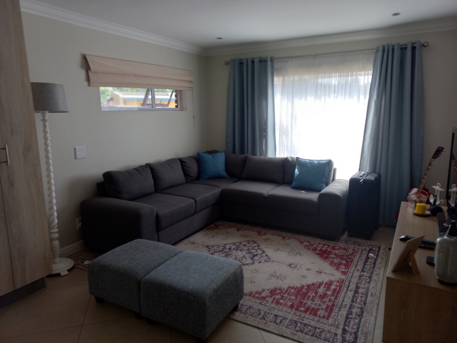 5 Bedroom Property for Sale in Bassonia Gauteng