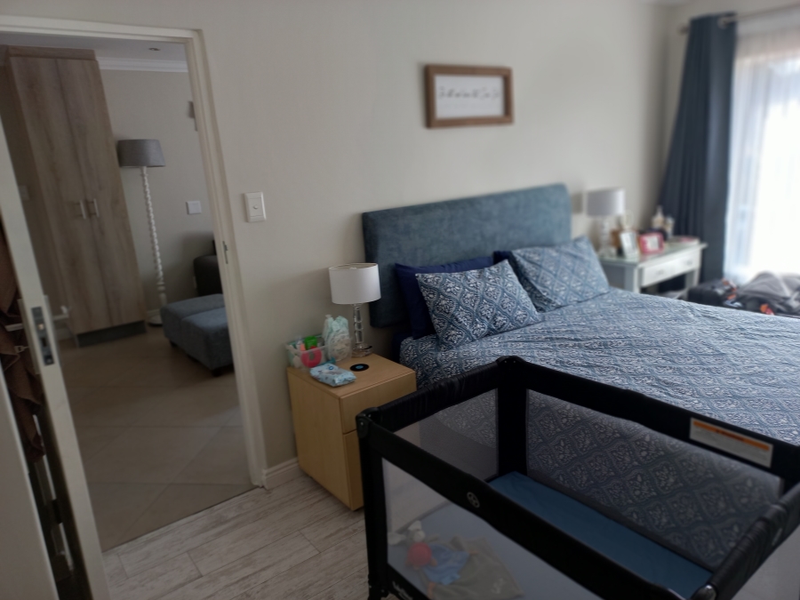 5 Bedroom Property for Sale in Bassonia Gauteng