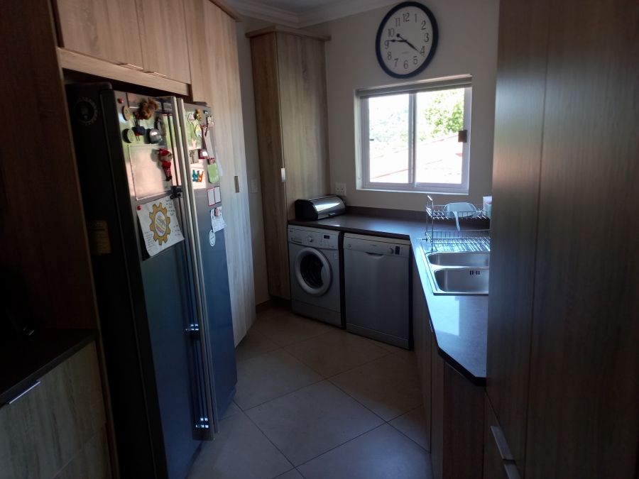 5 Bedroom Property for Sale in Bassonia Gauteng