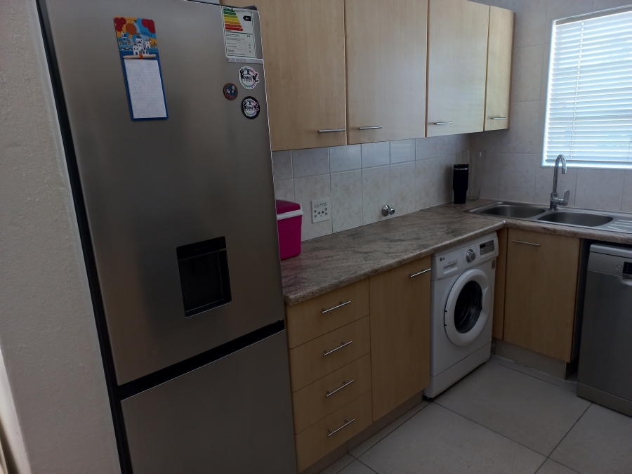 5 Bedroom Property for Sale in Bassonia Gauteng