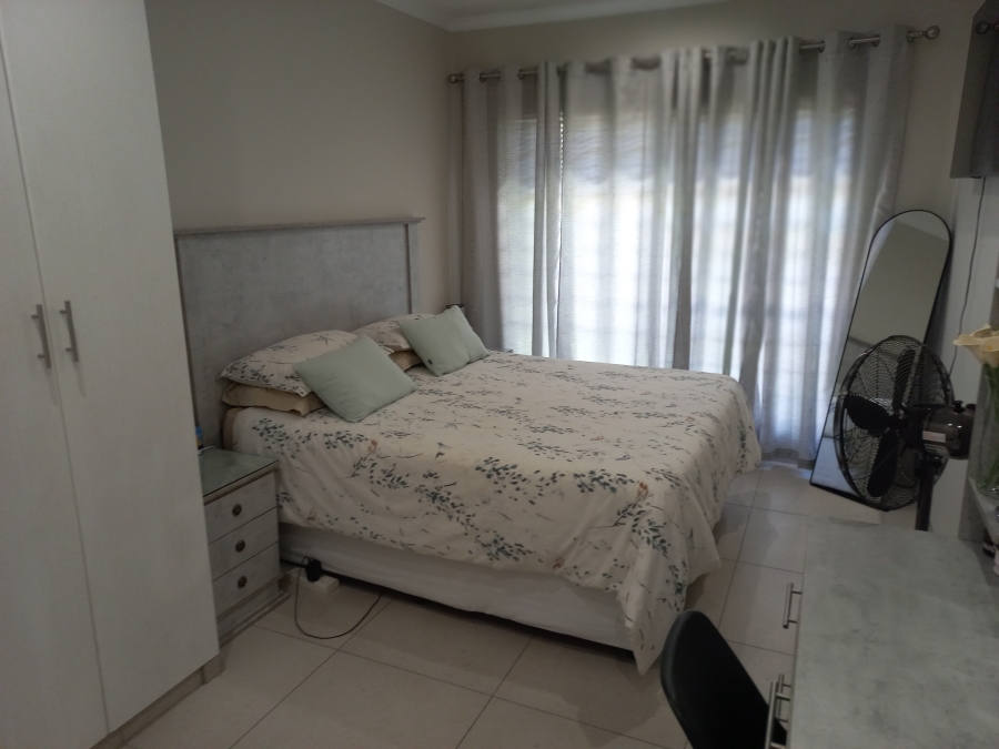 5 Bedroom Property for Sale in Bassonia Gauteng