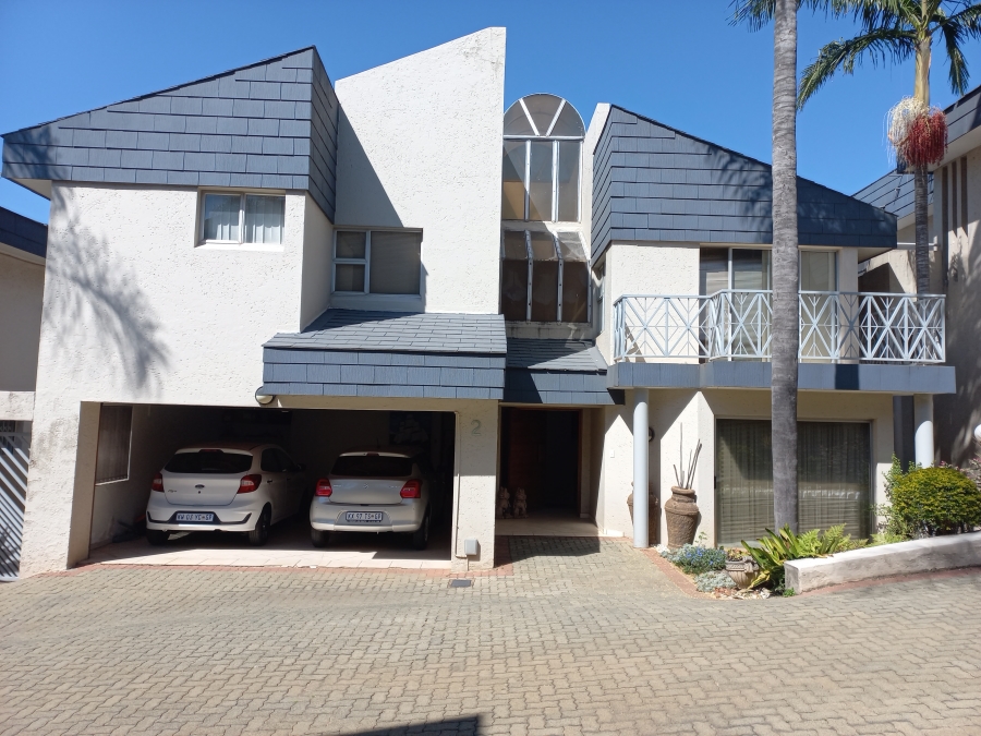 4 Bedroom Property for Sale in Bassonia Gauteng