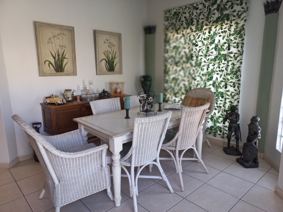 4 Bedroom Property for Sale in Bassonia Gauteng