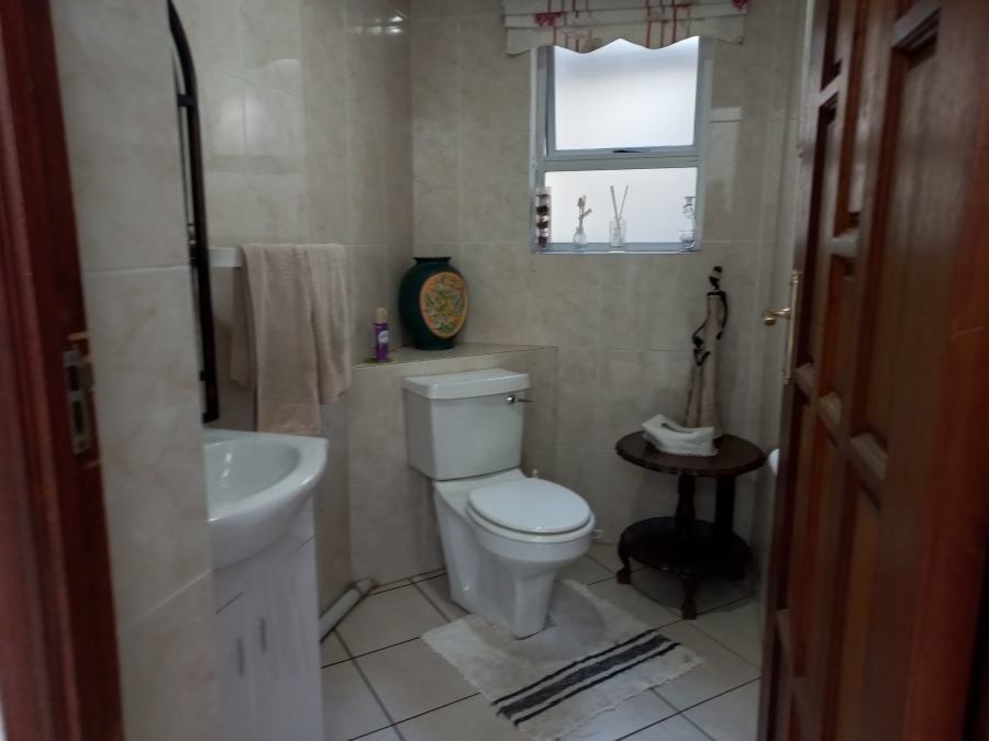 4 Bedroom Property for Sale in Bassonia Gauteng