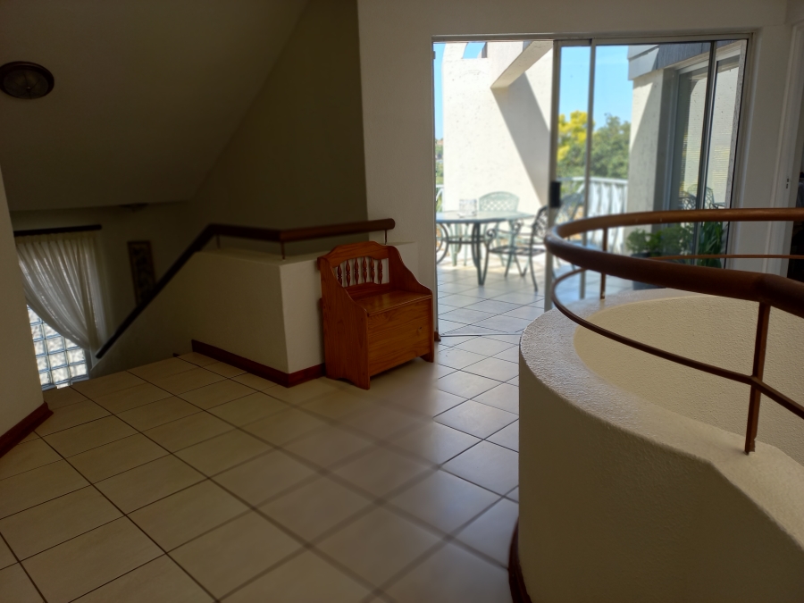 4 Bedroom Property for Sale in Bassonia Gauteng