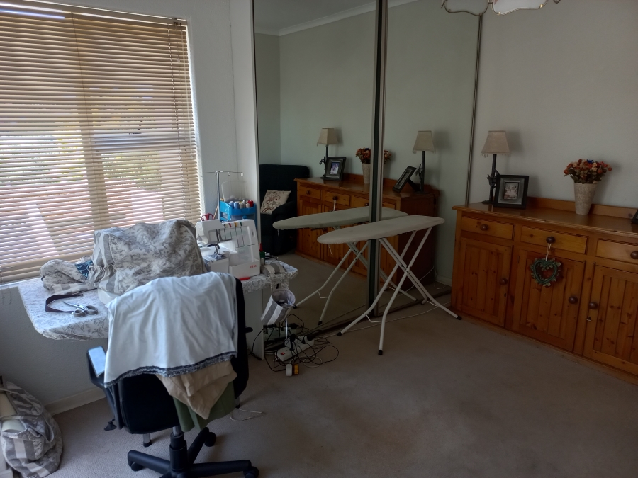 4 Bedroom Property for Sale in Bassonia Gauteng