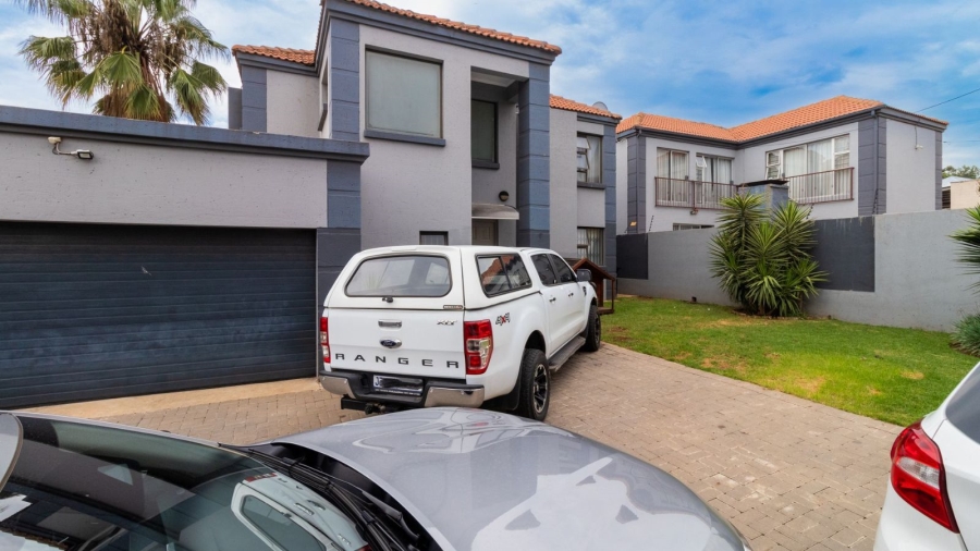 3 Bedroom Property for Sale in Edendale Gauteng