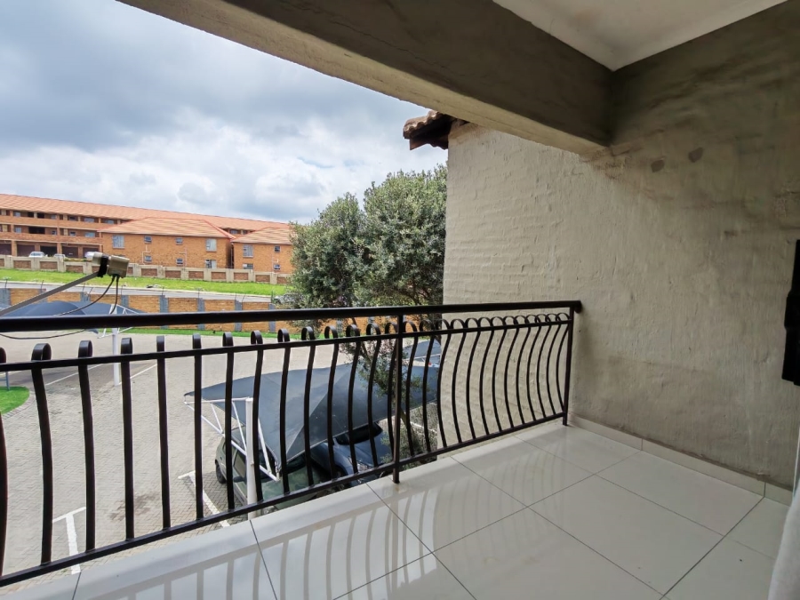 2 Bedroom Property for Sale in Birchleigh Gauteng