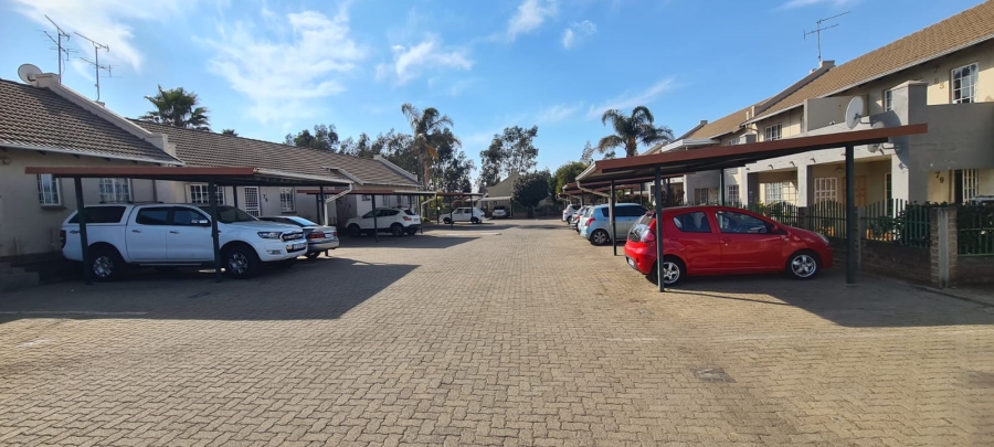 2 Bedroom Property for Sale in Bartlett Gauteng