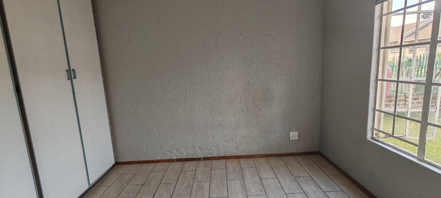 2 Bedroom Property for Sale in Bartlett Gauteng