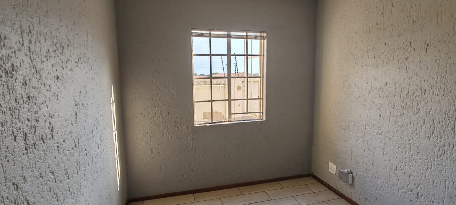 2 Bedroom Property for Sale in Bartlett Gauteng