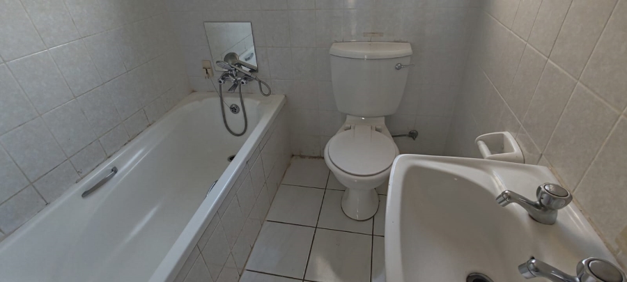 2 Bedroom Property for Sale in Bartlett Gauteng