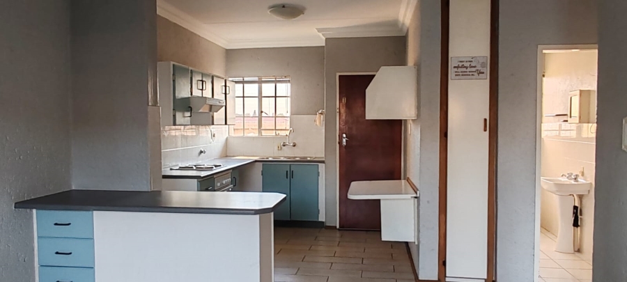 2 Bedroom Property for Sale in Bartlett Gauteng