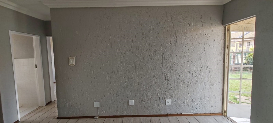 2 Bedroom Property for Sale in Bartlett Gauteng