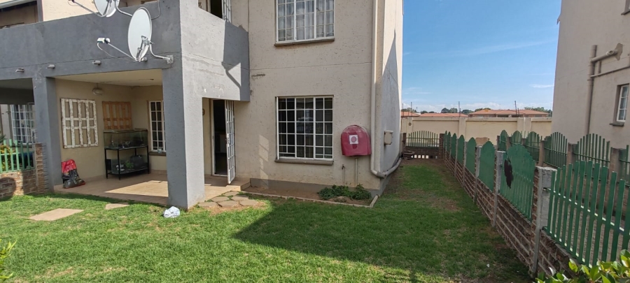 2 Bedroom Property for Sale in Bartlett Gauteng