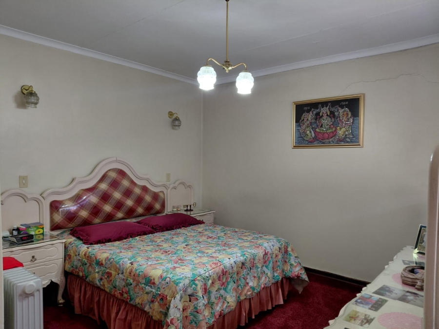 6 Bedroom Property for Sale in Actonville Gauteng