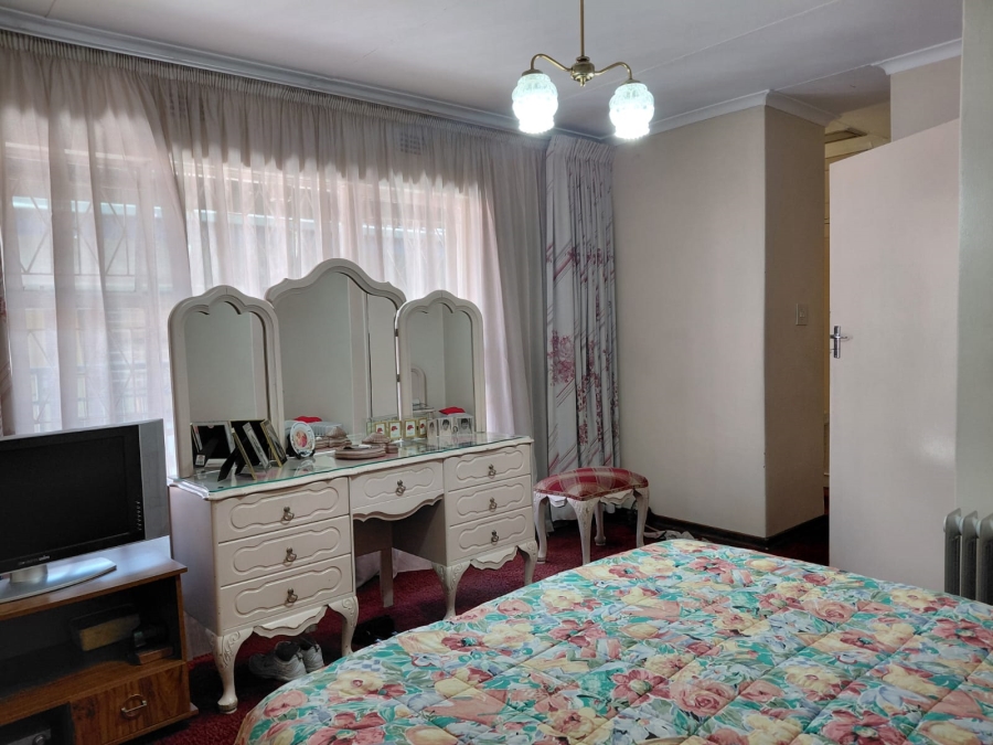 6 Bedroom Property for Sale in Actonville Gauteng