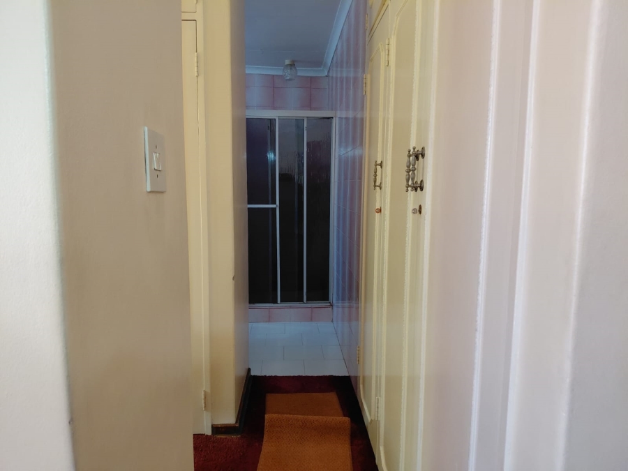 6 Bedroom Property for Sale in Actonville Gauteng