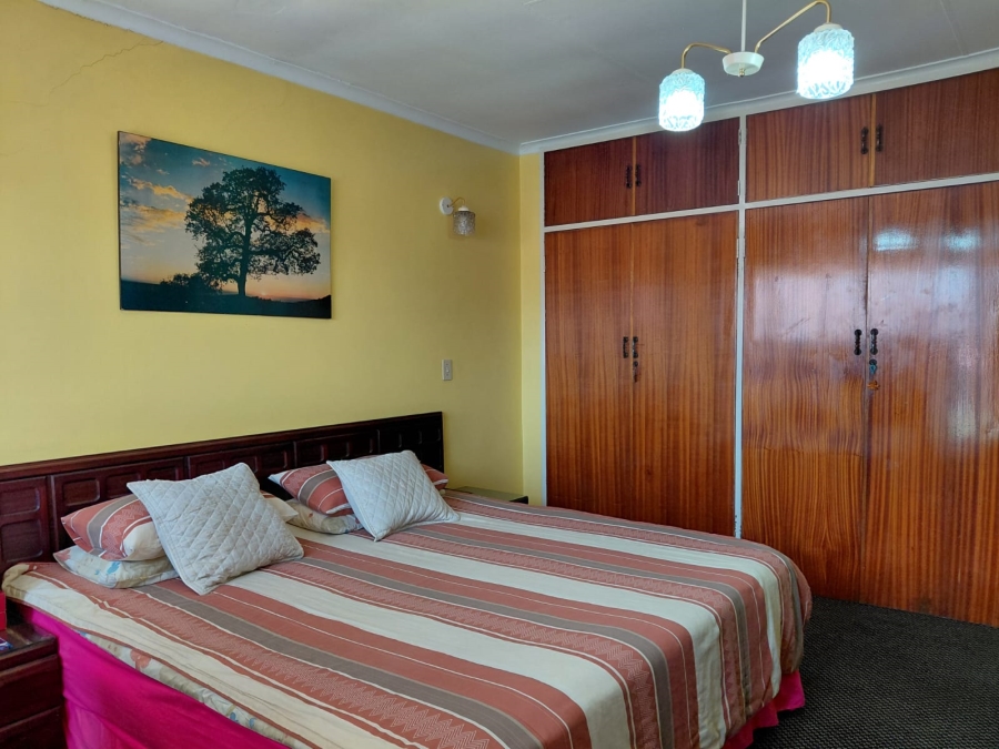 6 Bedroom Property for Sale in Actonville Gauteng