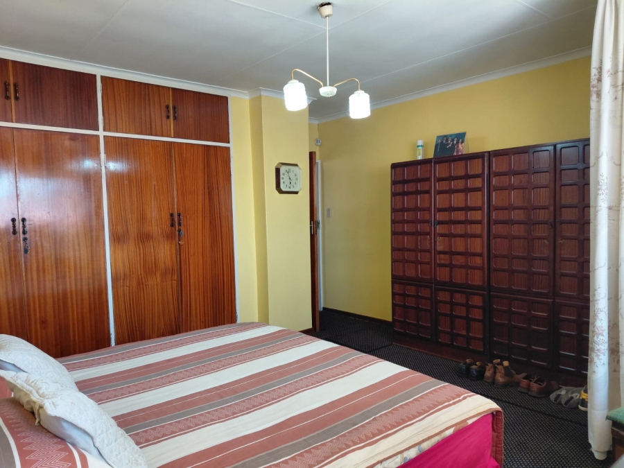 6 Bedroom Property for Sale in Actonville Gauteng