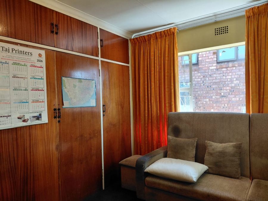 6 Bedroom Property for Sale in Actonville Gauteng