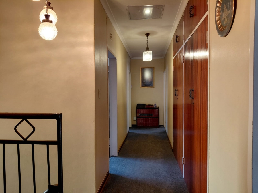 6 Bedroom Property for Sale in Actonville Gauteng