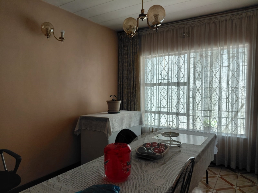 6 Bedroom Property for Sale in Actonville Gauteng