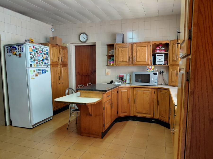 6 Bedroom Property for Sale in Actonville Gauteng