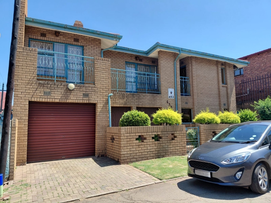 6 Bedroom Property for Sale in Actonville Gauteng