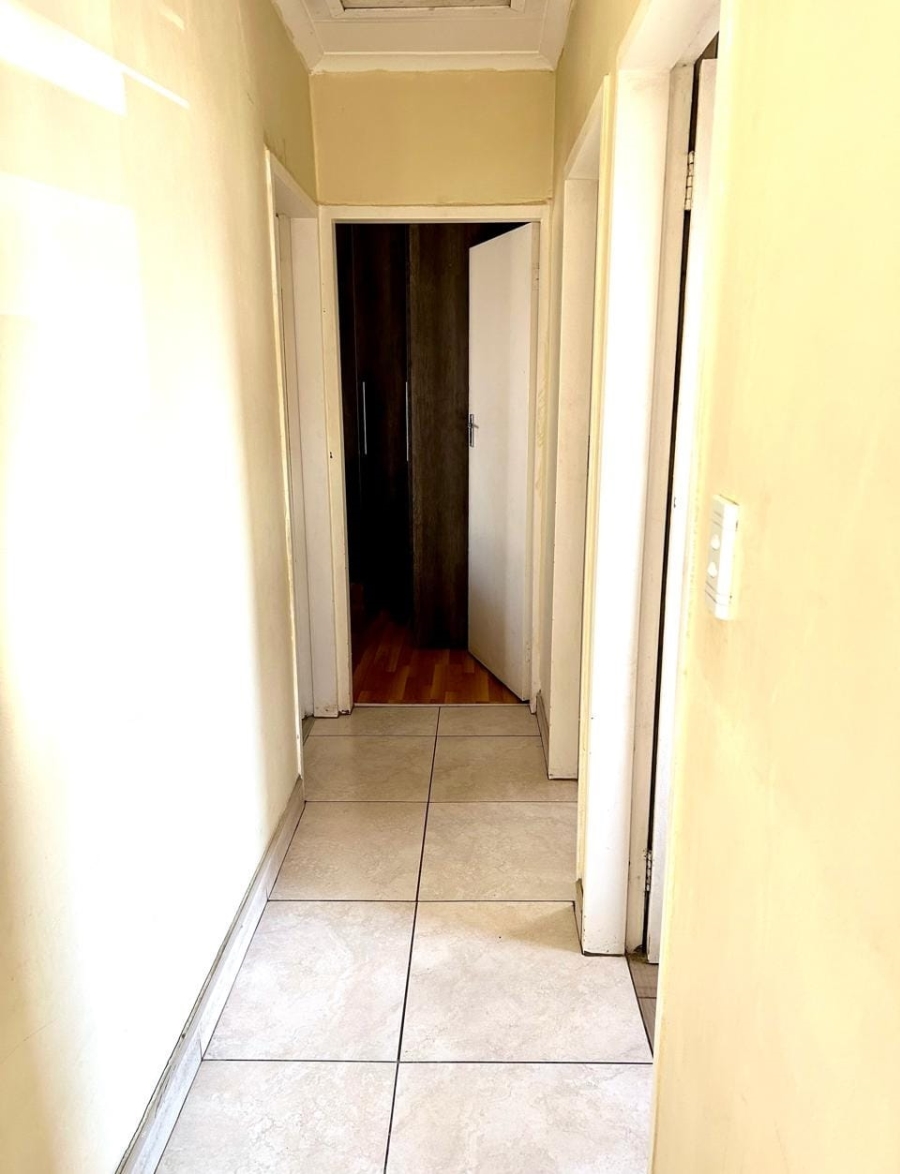 3 Bedroom Property for Sale in Strubenvale Gauteng