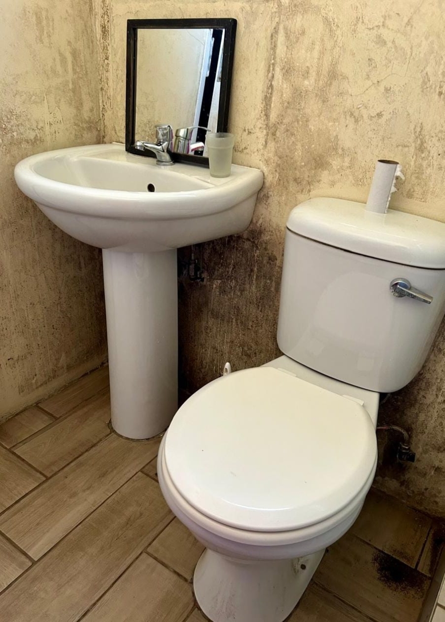 3 Bedroom Property for Sale in Strubenvale Gauteng